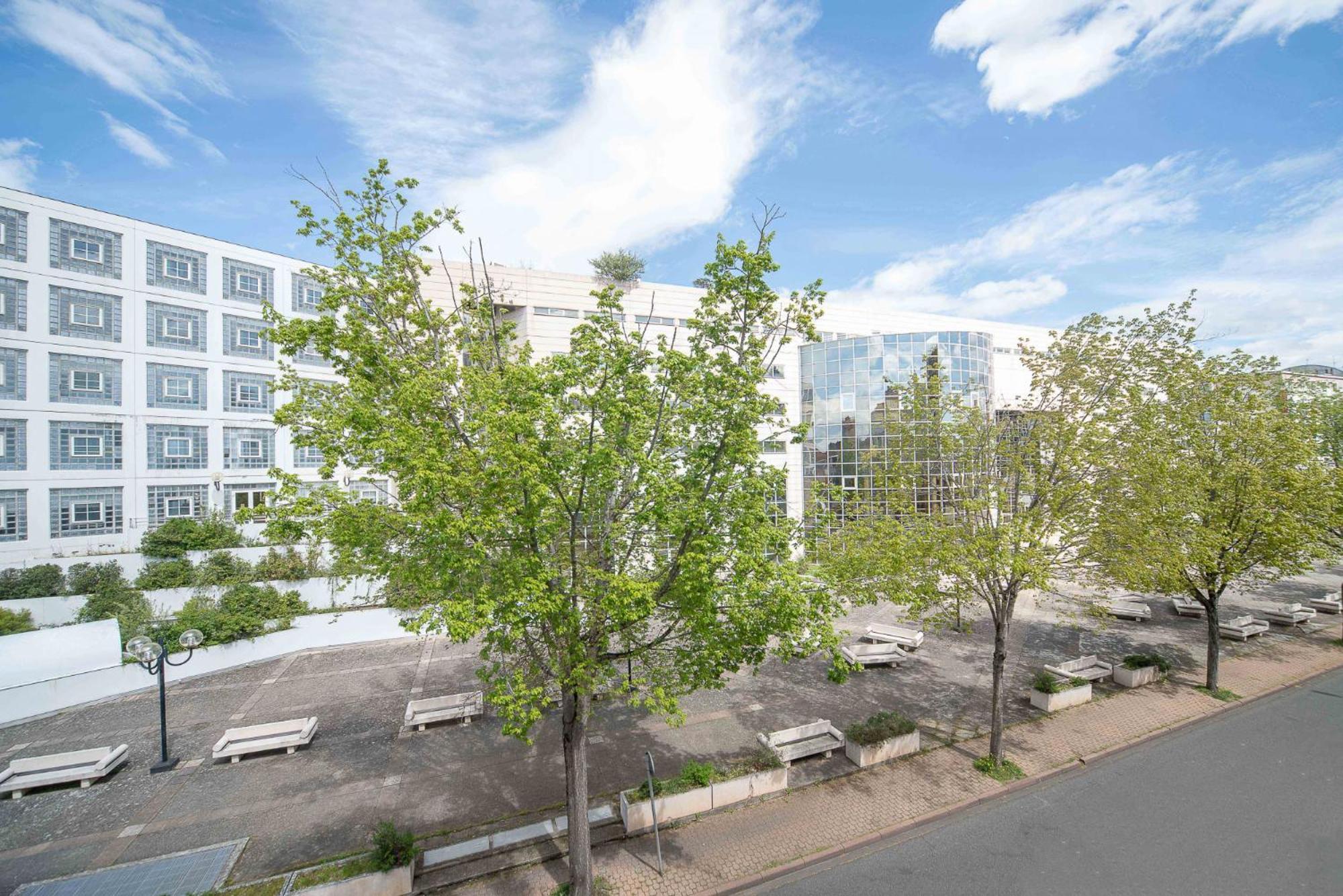 Residence Bains Callou Situee Face Aux Thermes Vichy Bagian luar foto