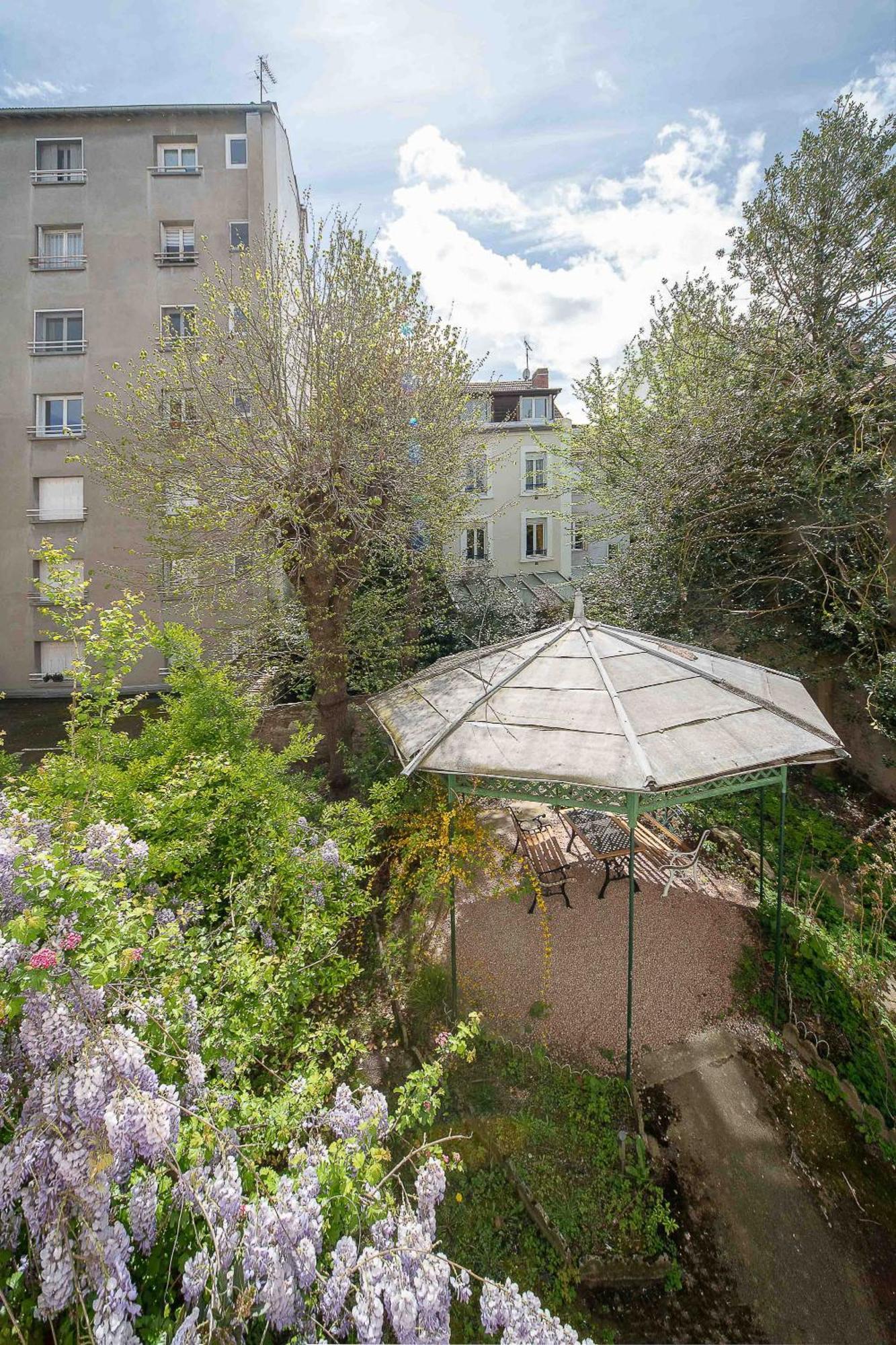 Residence Bains Callou Situee Face Aux Thermes Vichy Bagian luar foto