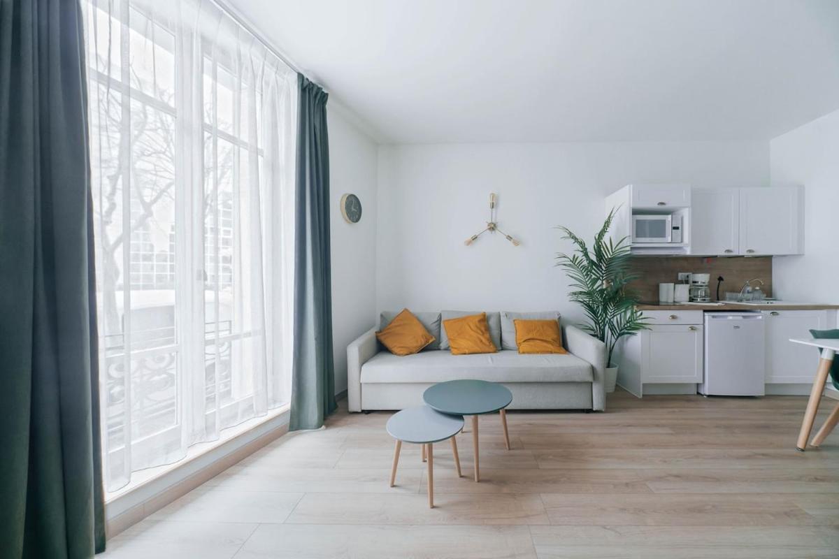 Residence Bains Callou Situee Face Aux Thermes Vichy Ruang foto