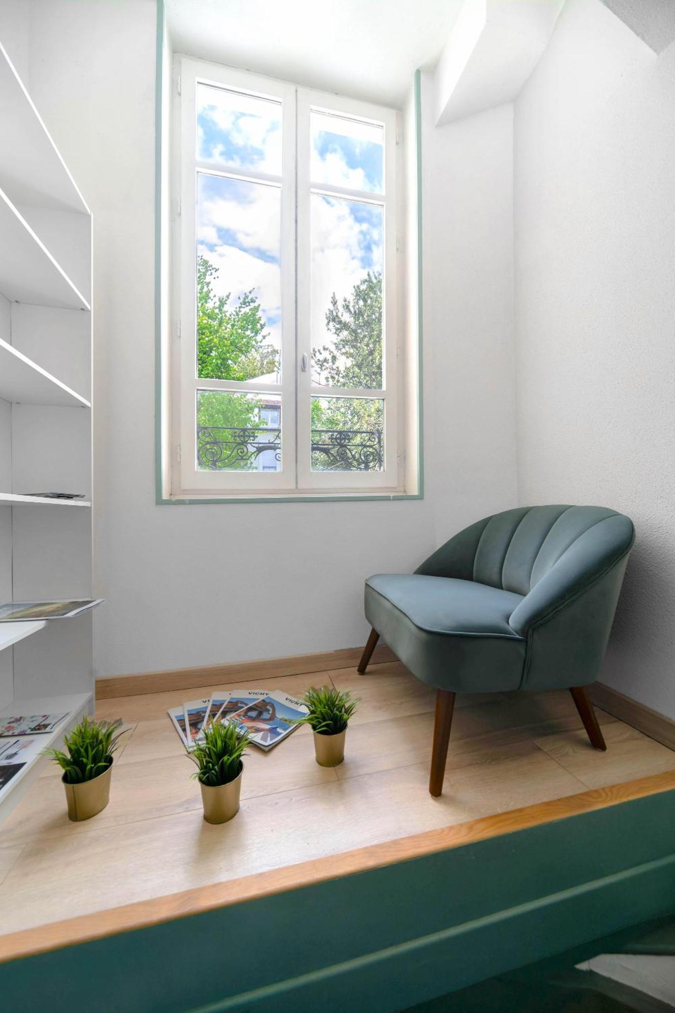 Residence Bains Callou Situee Face Aux Thermes Vichy Bagian luar foto