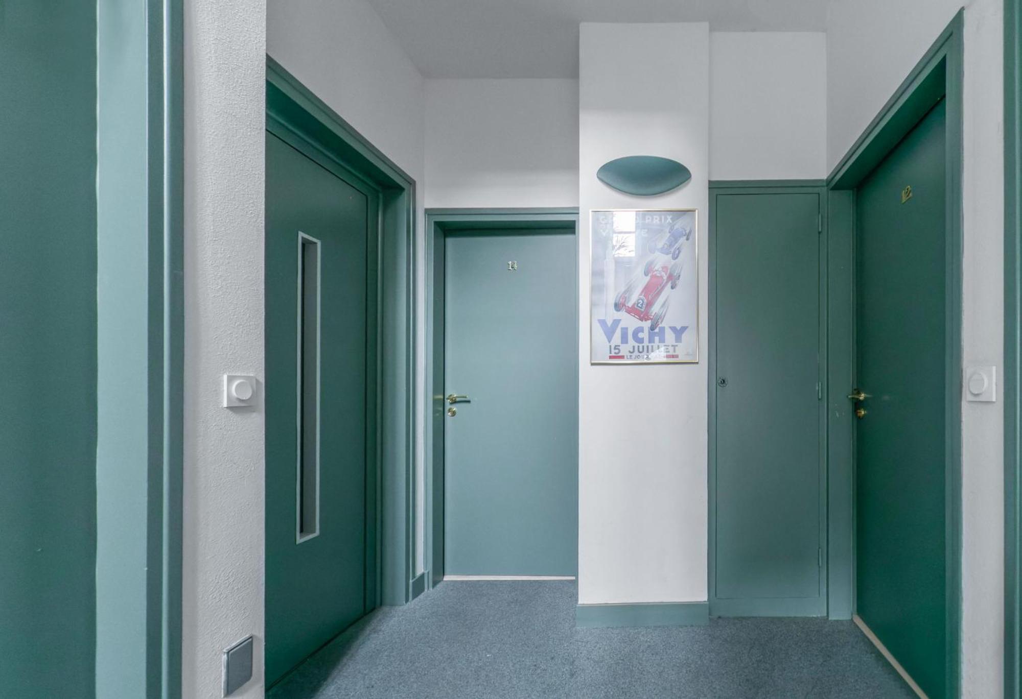 Residence Bains Callou Situee Face Aux Thermes Vichy Bagian luar foto